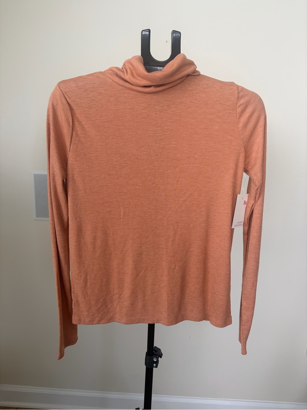 NWT SO Pumpkin Latte Ribbed Turtleneck Long Sleeve Top Small